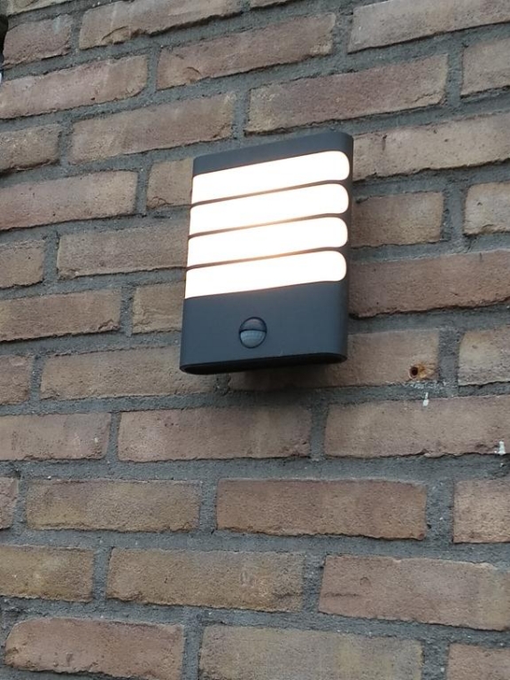Buitenlamp aansluiten Nederlands Transistorforum